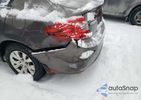 2012 Honda Civic Lx z USA, uszkodzony, nr VIN 2HGFB2E42CH013409